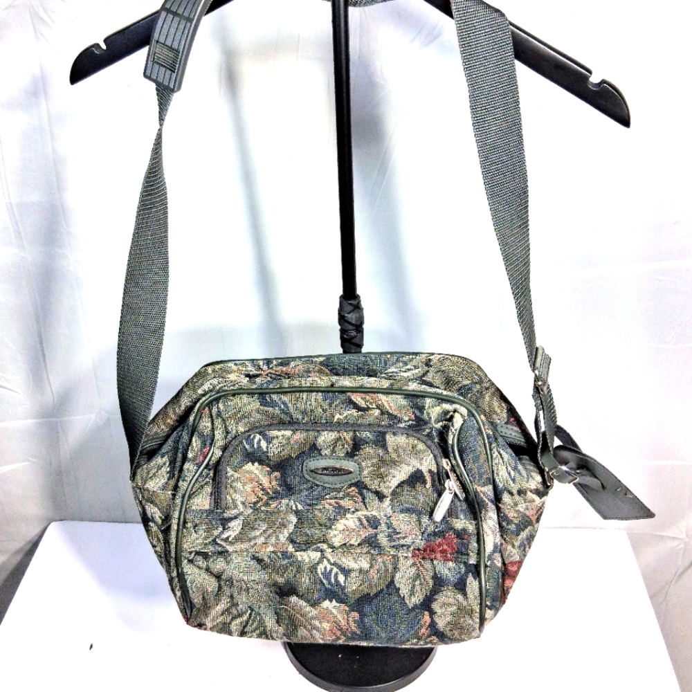 Jaguar Vintage Floral Tapestry Canvas Adjustable Straps Shoulder Luggage Bag